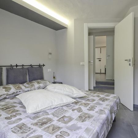 Casa Vacanze Vicolo Della Luna Ambra Екстериор снимка
